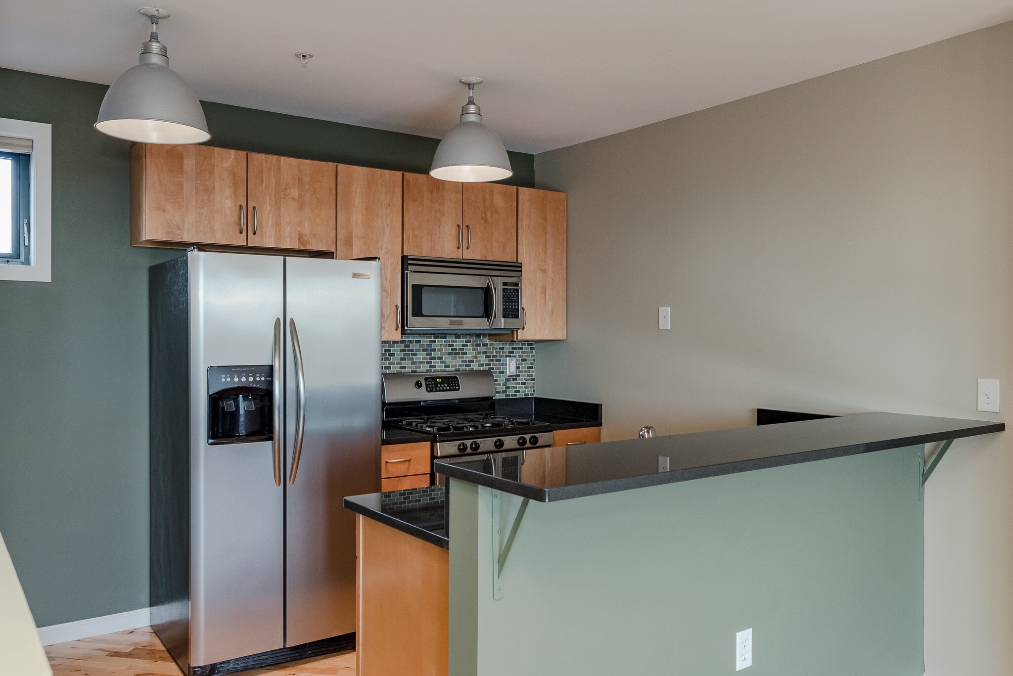 Building Photo - 210 Broadway