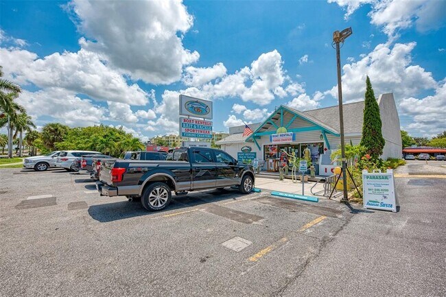 Building Photo - 1137 N Moonmist Ct