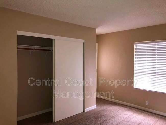 Building Photo - 500 Glenwood Cir