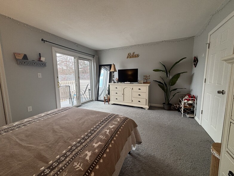 Building Photo - 504 Timber Ln