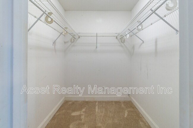 Building Photo - 2821 Vicksburg Ln