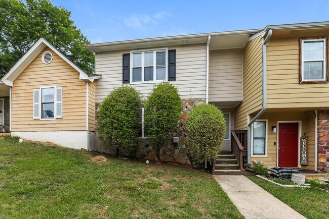 Building Photo - 8194 Canyon Forge Dr