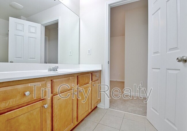 Building Photo - 111 Covington Terrace