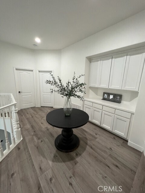 Building Photo - 27041 S Ridge Dr