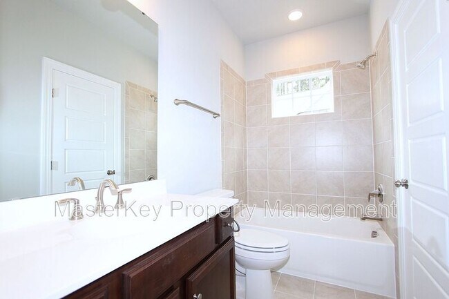 Building Photo - 170 Cotten Dr