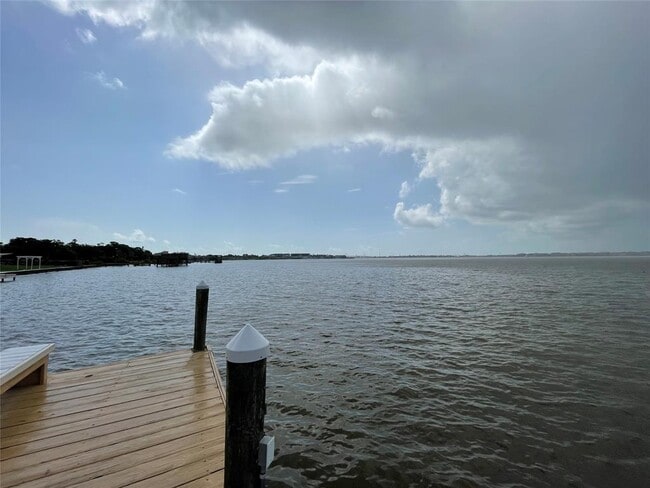 Building Photo - 4001 E NASA Pkwy