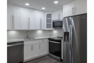 Building Photo - 116 Smithtown Blvd