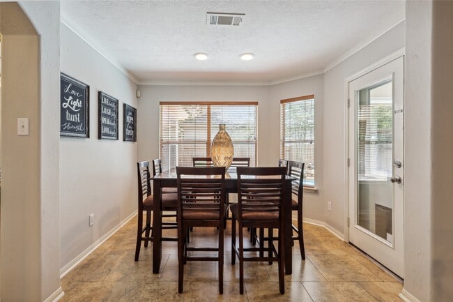 Building Photo - 183 N Millport Cir
