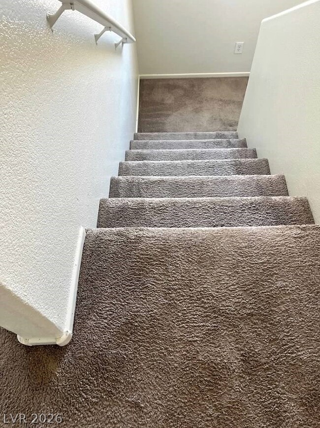 Building Photo - 9157 Desirable Ct