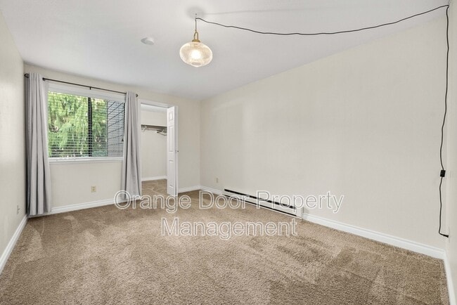 Building Photo - 7304 N Skyview Pl