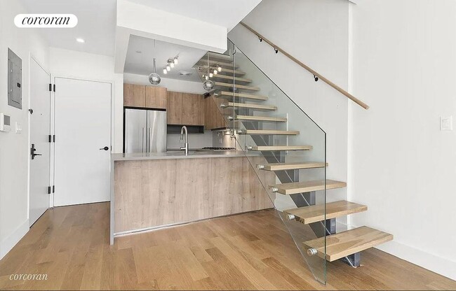 Building Photo - 289 Devoe St