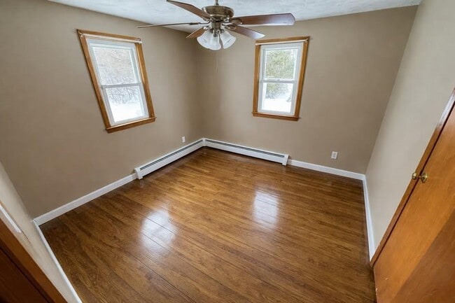 Building Photo - 22 Overhill Rd