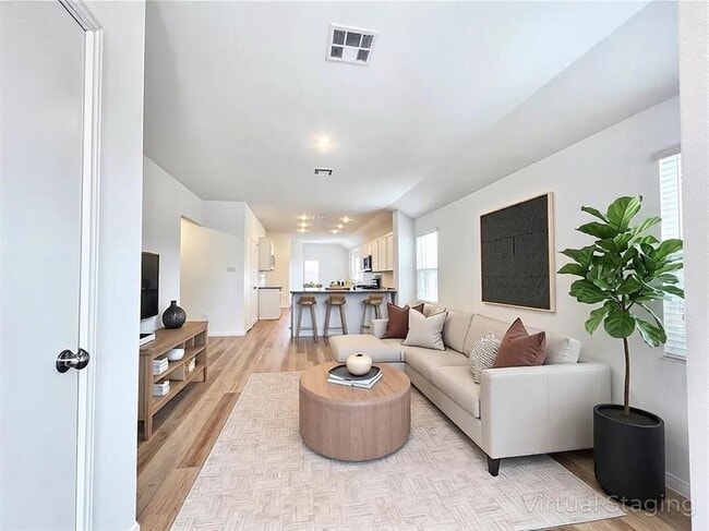 Building Photo - 305 Milliner Lp