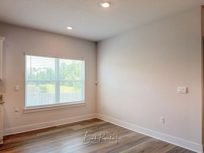 Building Photo - 6052 Rutherford Lp