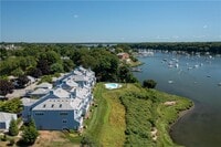 Building Photo - 152 Crompton Ave