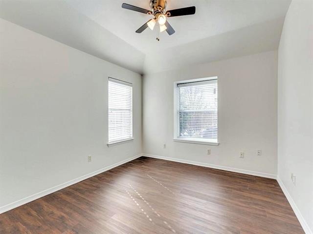 Building Photo - 4707 Valleyview Dr