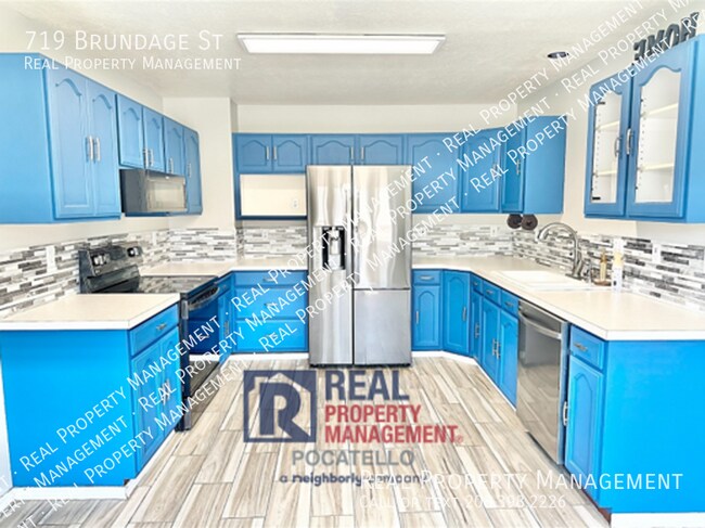 Building Photo - 719 Brundage St