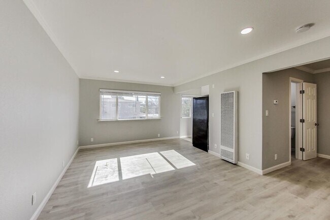 Building Photo - 2240 Angela Ct