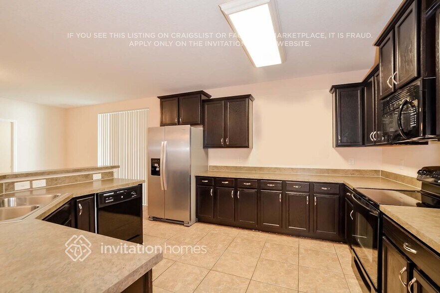 Building Photo - 719 Lake Douglas Dr