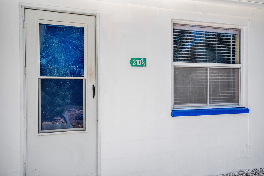 Building Photo - 310 S Mars Ave