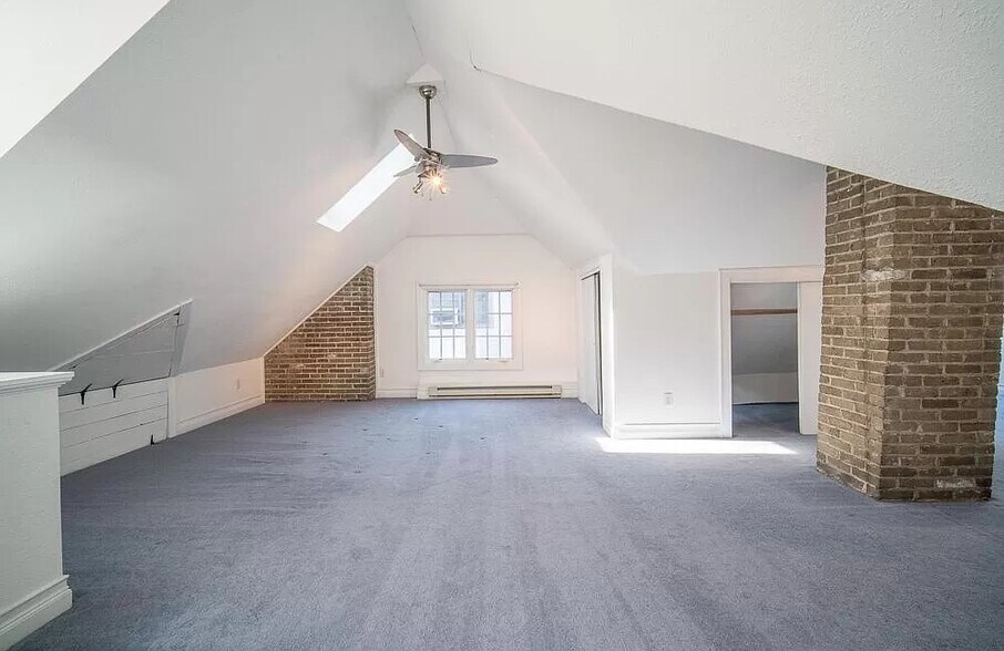 Building Photo - 3421 N Frederick Ave