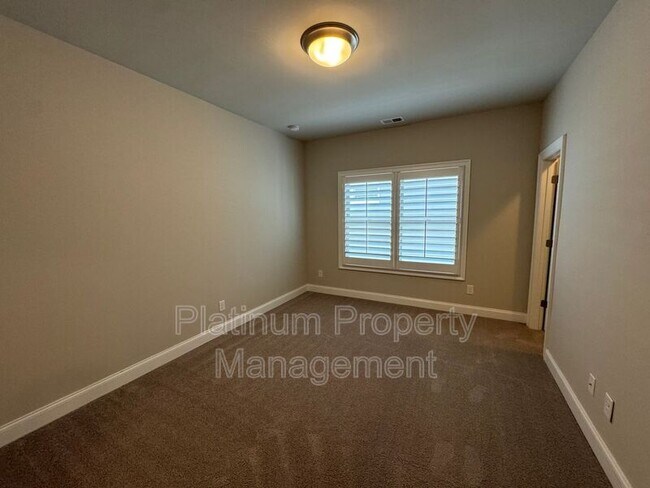 Building Photo - 931 Olmsted Ln