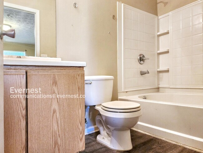 Building Photo - 3203 Fairington Ridge Cir