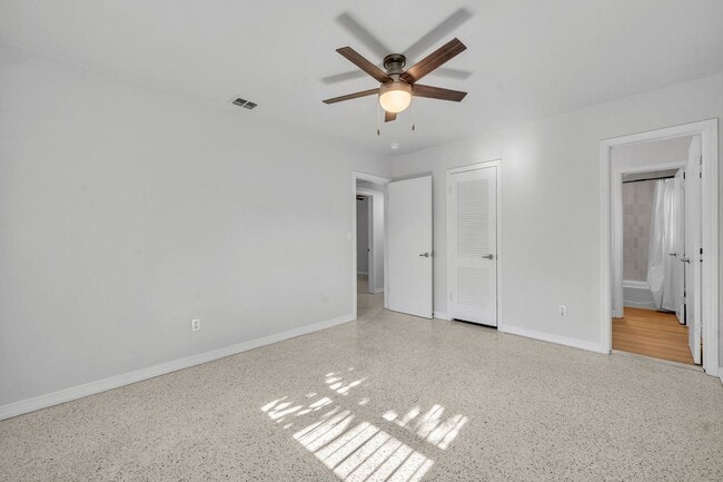Building Photo - 3 bed Home in Audubon Park