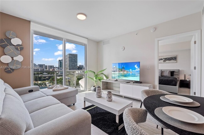 Building Photo - 3900 Biscayne Blvd