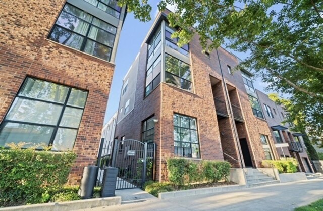 Primary Photo - 2617 N St