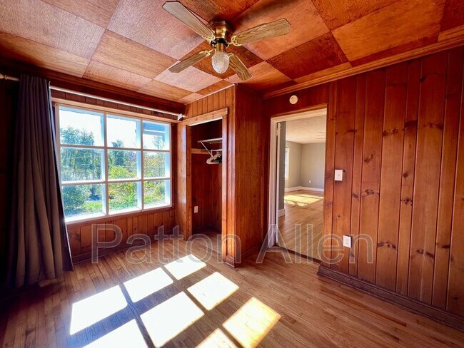 Building Photo - 15 Allen Ave