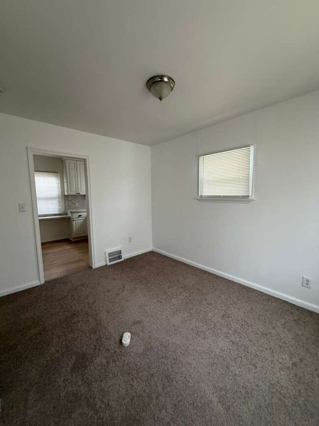 Building Photo - 16200 Littlefield St