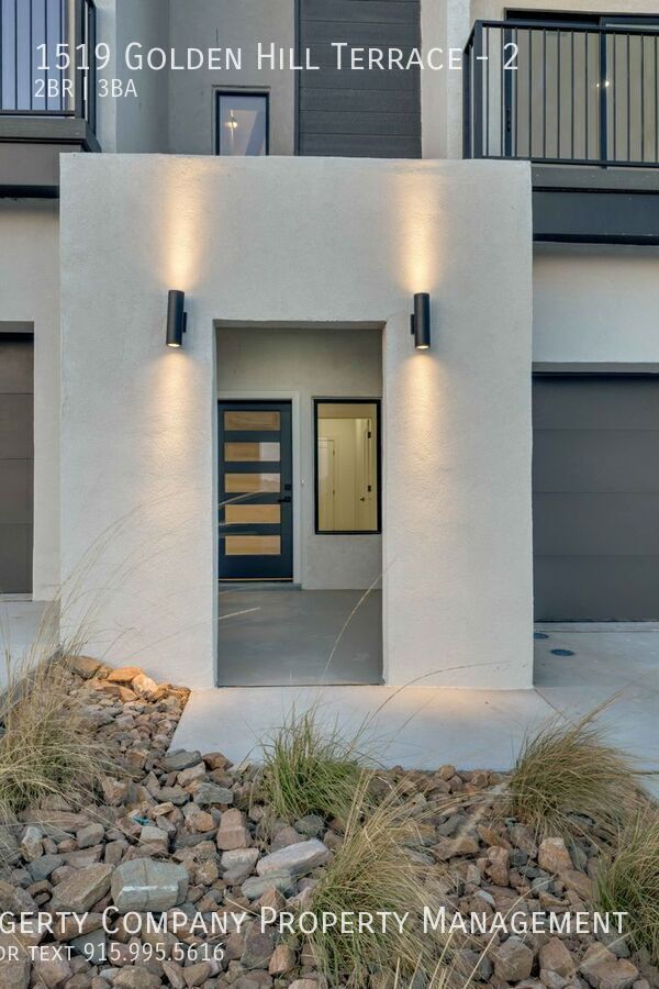 Building Photo - 1519 Golden Hill Terrace