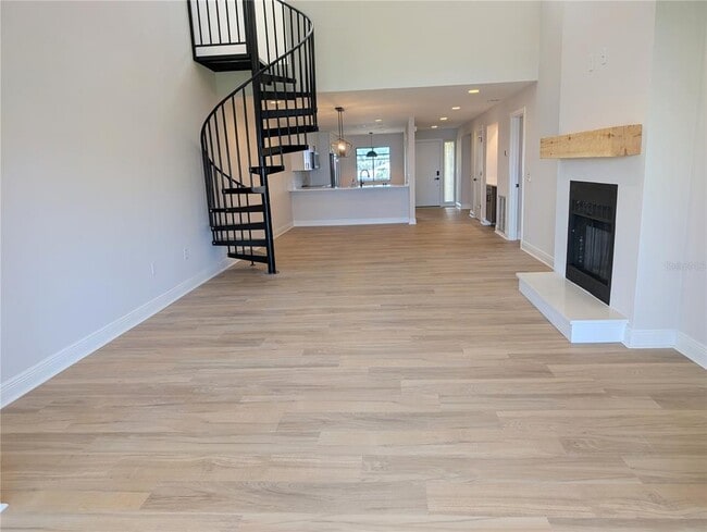 Building Photo - 3850 Mariners Walk