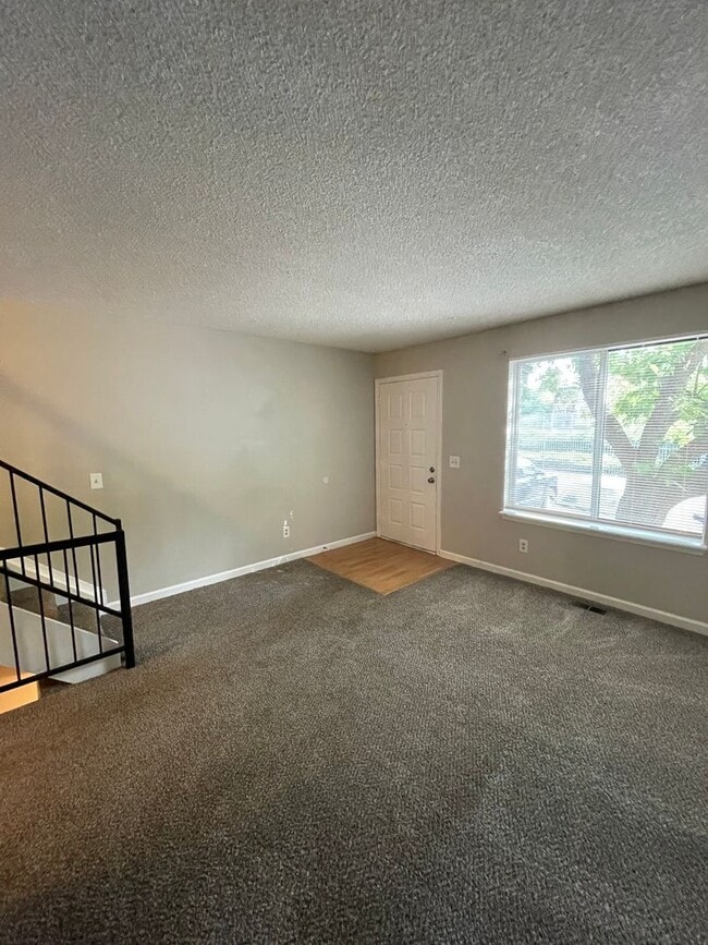 Building Photo - Charming 3-Bedroom Home in Victoria Place neighborhood! MOVE IN SPECIAL!!