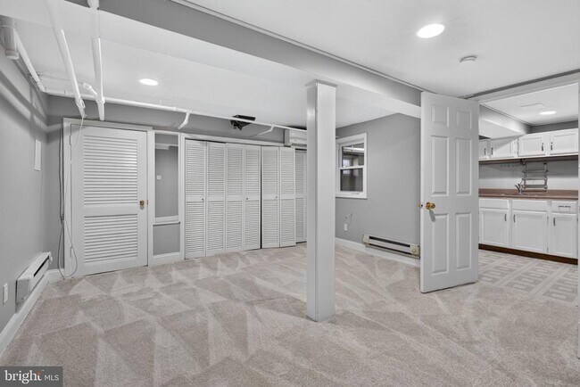Building Photo - 4130 Military Rd NW