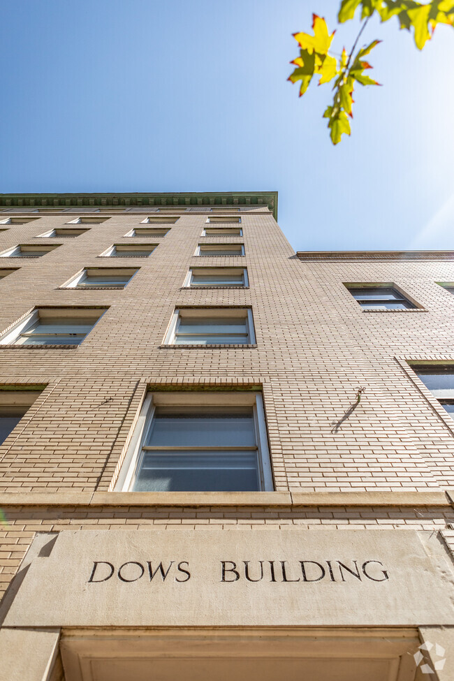 Primary Photo - Dows Building