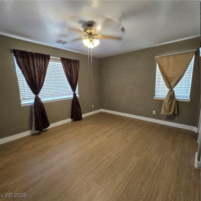 Building Photo - 630 E Simkins Rd