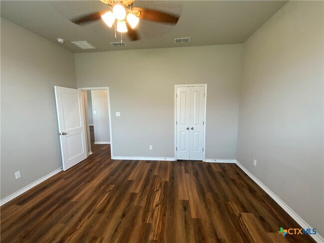 Building Photo - 6017 Worthing Dr