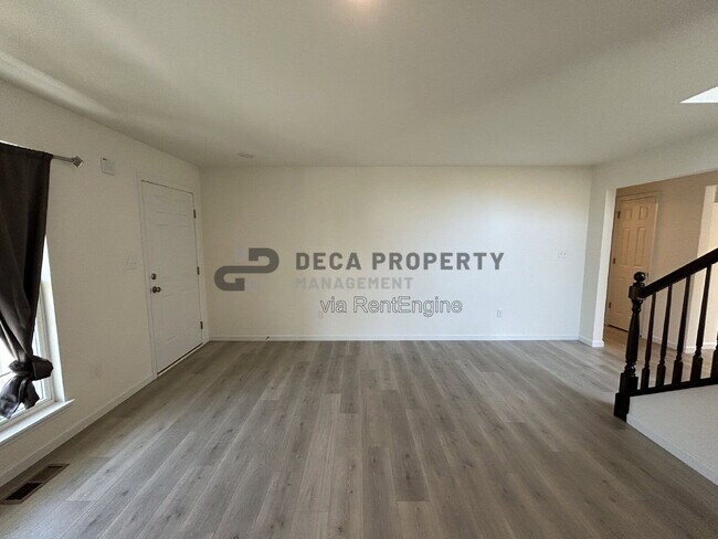 Building Photo - 16732 River Stone Dr