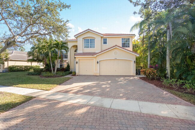 Building Photo - 19434 Estuary Dr
