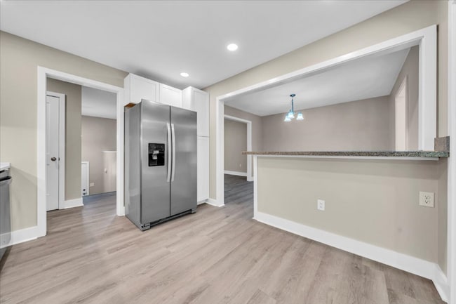 Building Photo - 2637 Coachman Cir