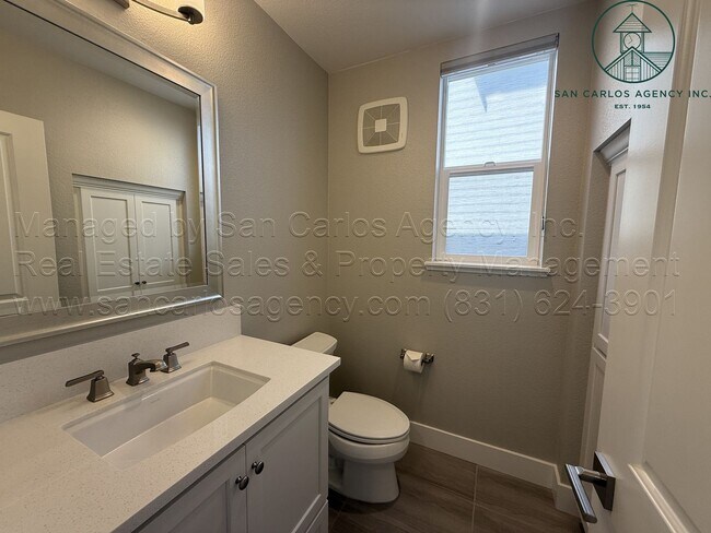 Building Photo - 266 Sandy Gulch Dr