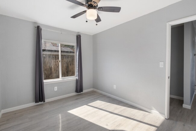 Building Photo - 53 Alturas Ave