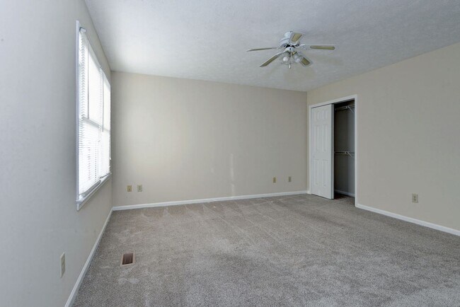 Building Photo - Spacious single family home in Westview Lakes.