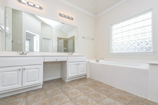 Building Photo - 4703 Camden Brook Ln