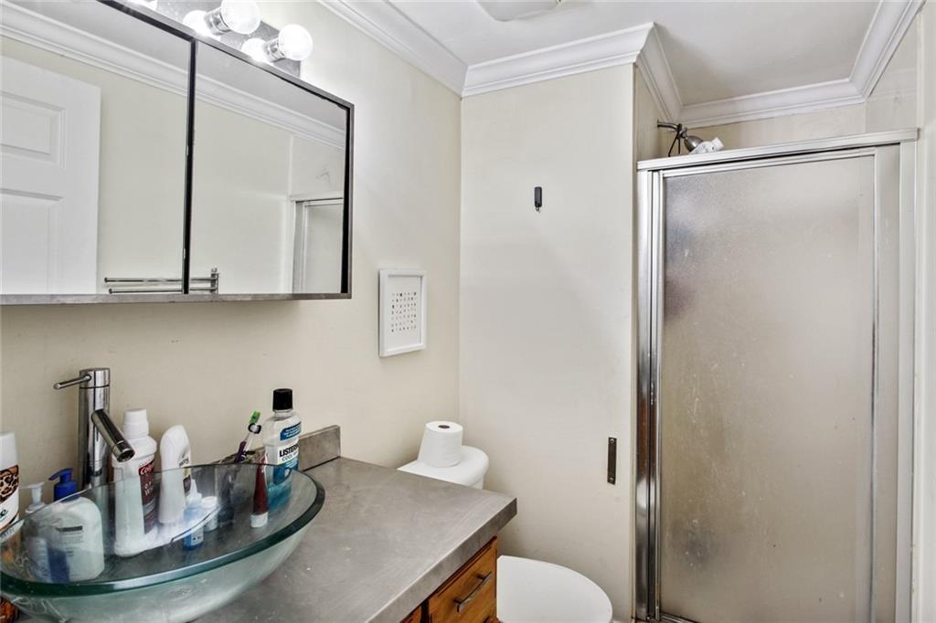 Bathroom 1 - 2300 Dante St