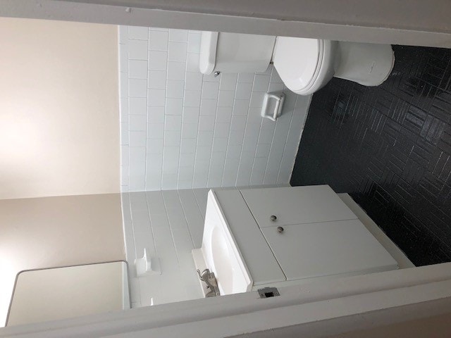 Building Photo - 6226 Laurelton Ave