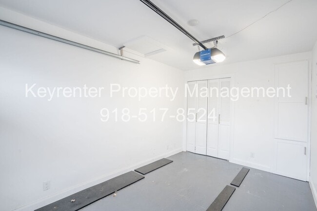 Building Photo - Midtown Tulsa | 4 Bed | 2 Bath | 2,010 SQFT