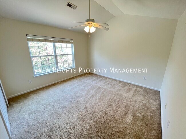 Building Photo - Spacious Townhouse at Grand Oaks Plantation!!